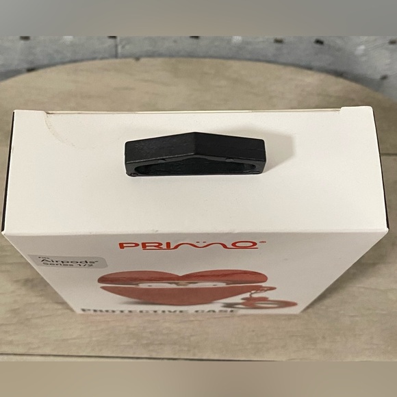 NEW Primo Apple AirPods 1&2 Protective
Case Red Heart Shock Absorbing Silicone - Picture 6 of 9